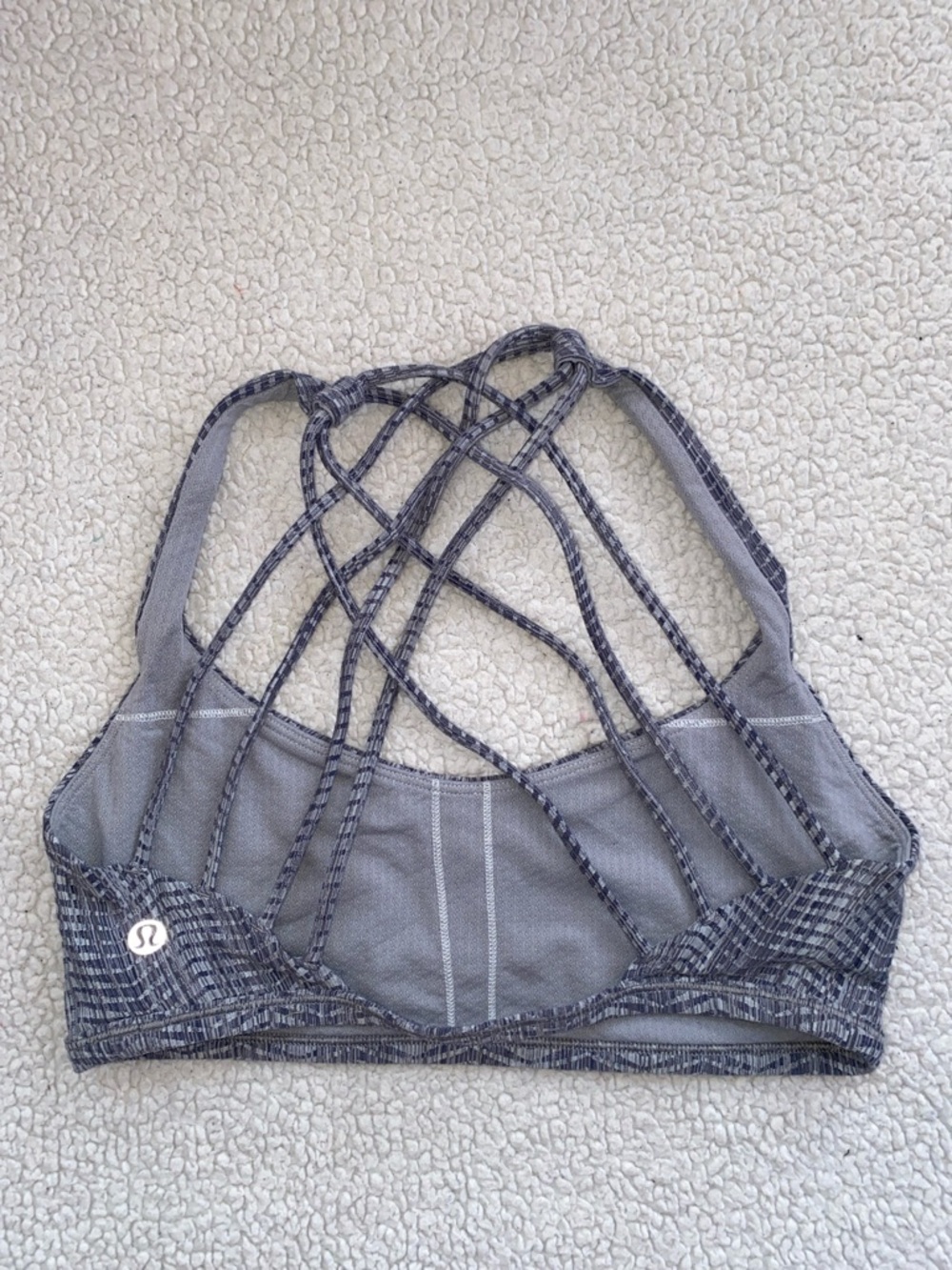 lululemon athletica gray strappy back sports bra size 6